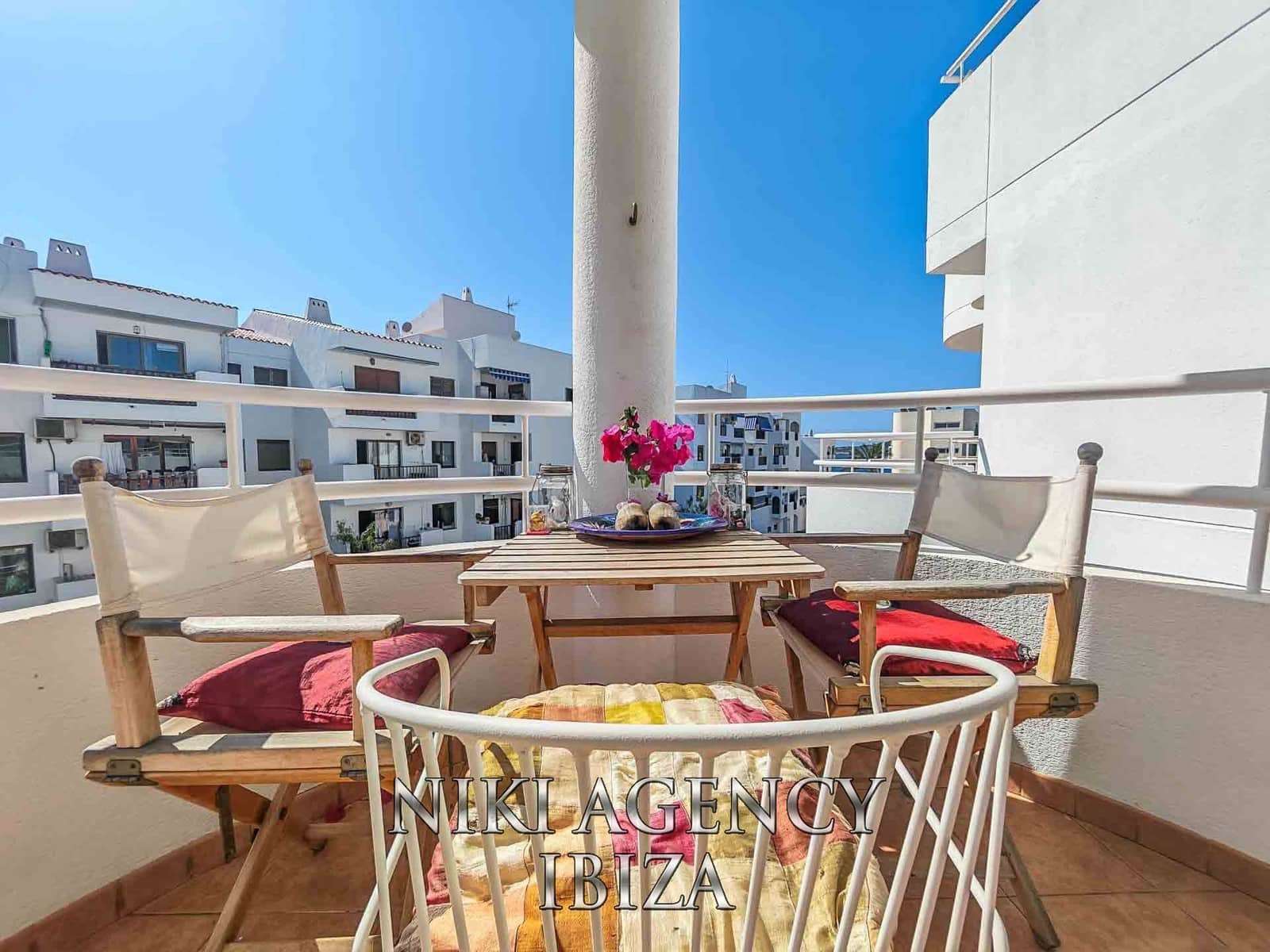 1 soverom Penthouse til salgs i Cala d'en Bou med svømmebasseng - € 330 000 (Ref: 9875642)