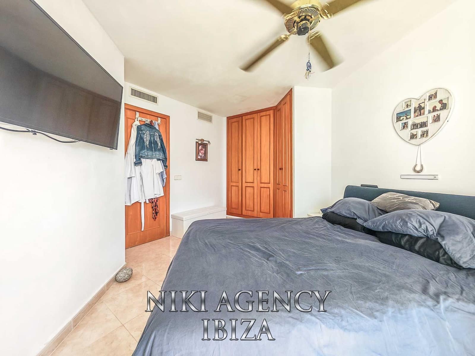 1 soverom Penthouse til salgs i Cala d'en Bou med svømmebasseng - € 330 000 (Ref: 9875642)