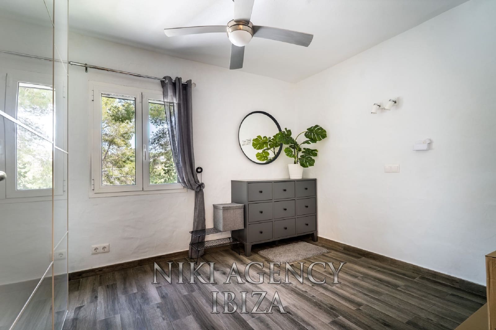 2 slaapkamer Appartement te koop in Cala Vadella met zwembad - € 499.000 (Ref: 9959111)