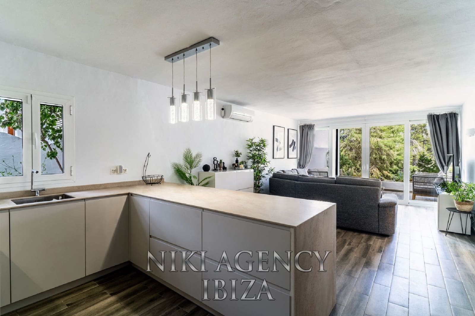 2 slaapkamer Appartement te koop in Cala Vadella met zwembad - € 499.000 (Ref: 9959111)