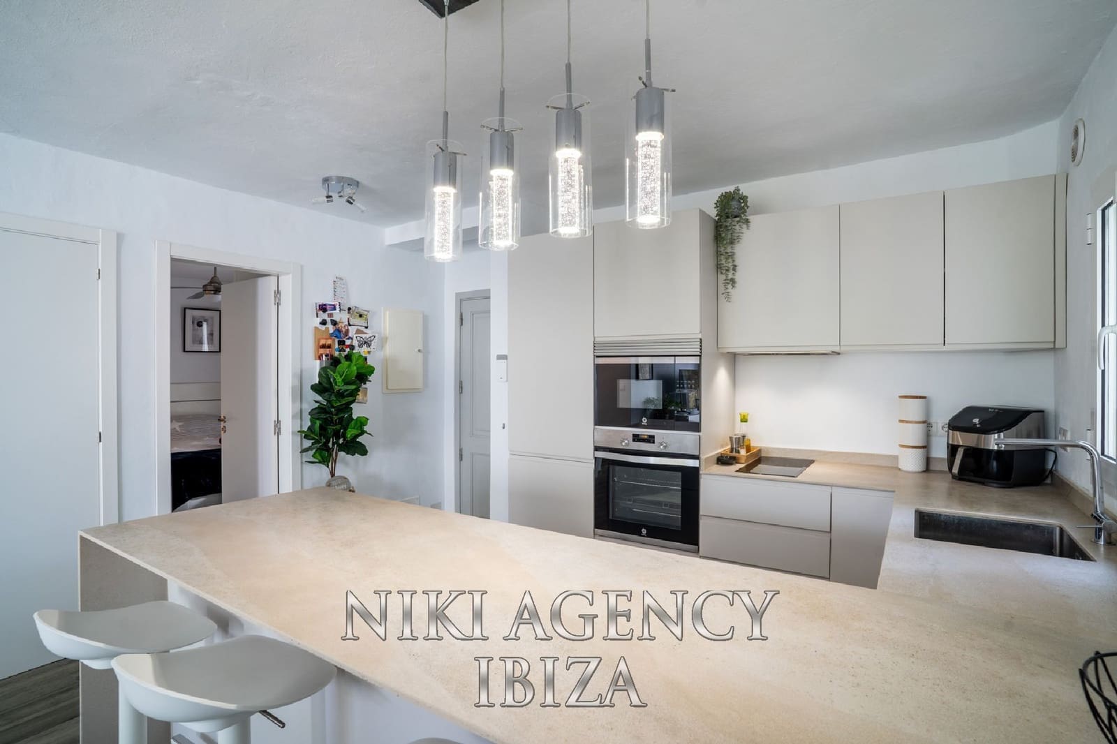 2 slaapkamer Appartement te koop in Cala Vadella met zwembad - € 499.000 (Ref: 9959111)