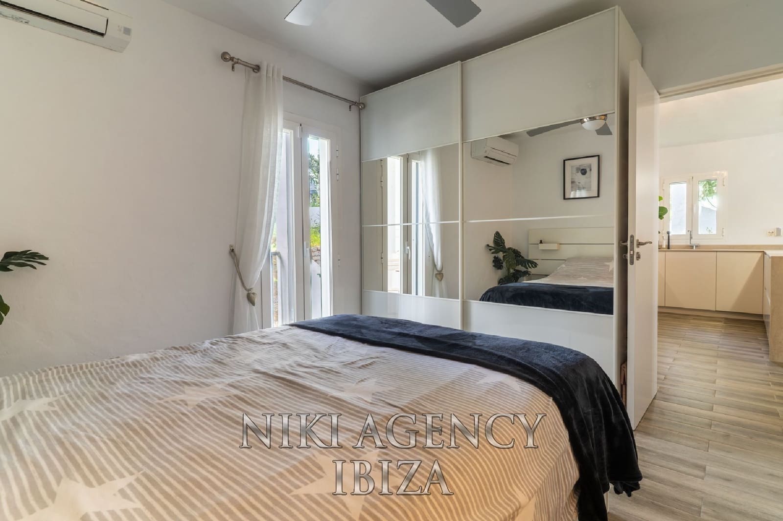 2 slaapkamer Appartement te koop in Cala Vadella met zwembad - € 499.000 (Ref: 9959111)