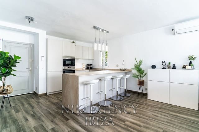 2 slaapkamer Appartement te koop in Cala Vadella, San Jose / Sant Josep de Sa Talaia met zwembad - € 499.000 (Ref: 9959111)