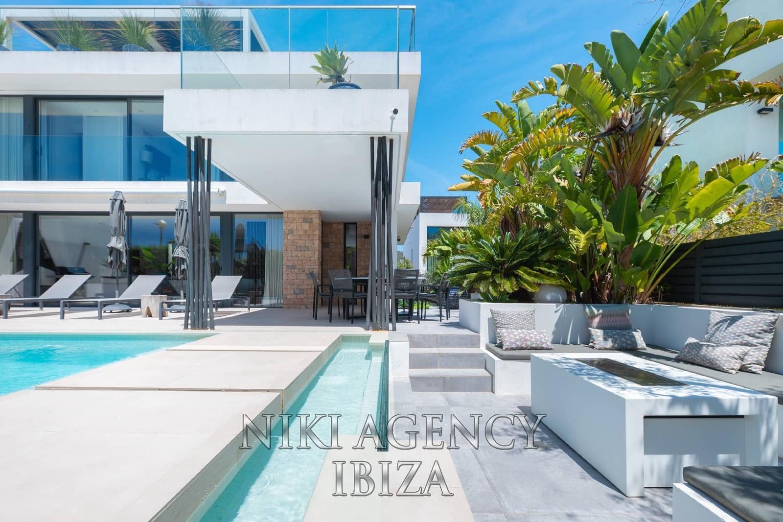 6 slaapkamer Villa te koop in Talamanca met zwembad garage - € 3.850.000 (Ref: 9986341)