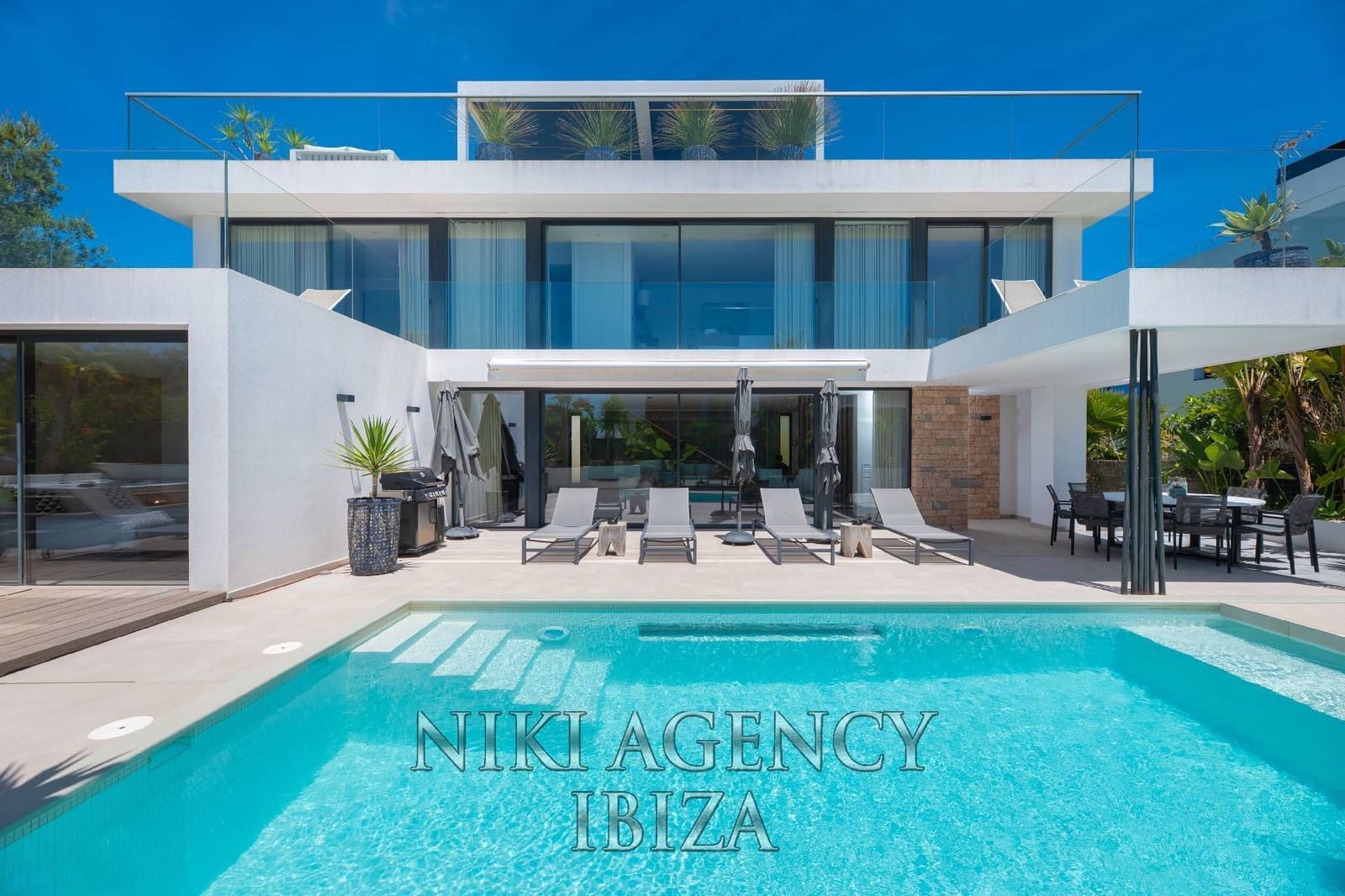6 slaapkamer Villa te koop in Talamanca met zwembad garage - € 3.850.000 (Ref: 9986341)