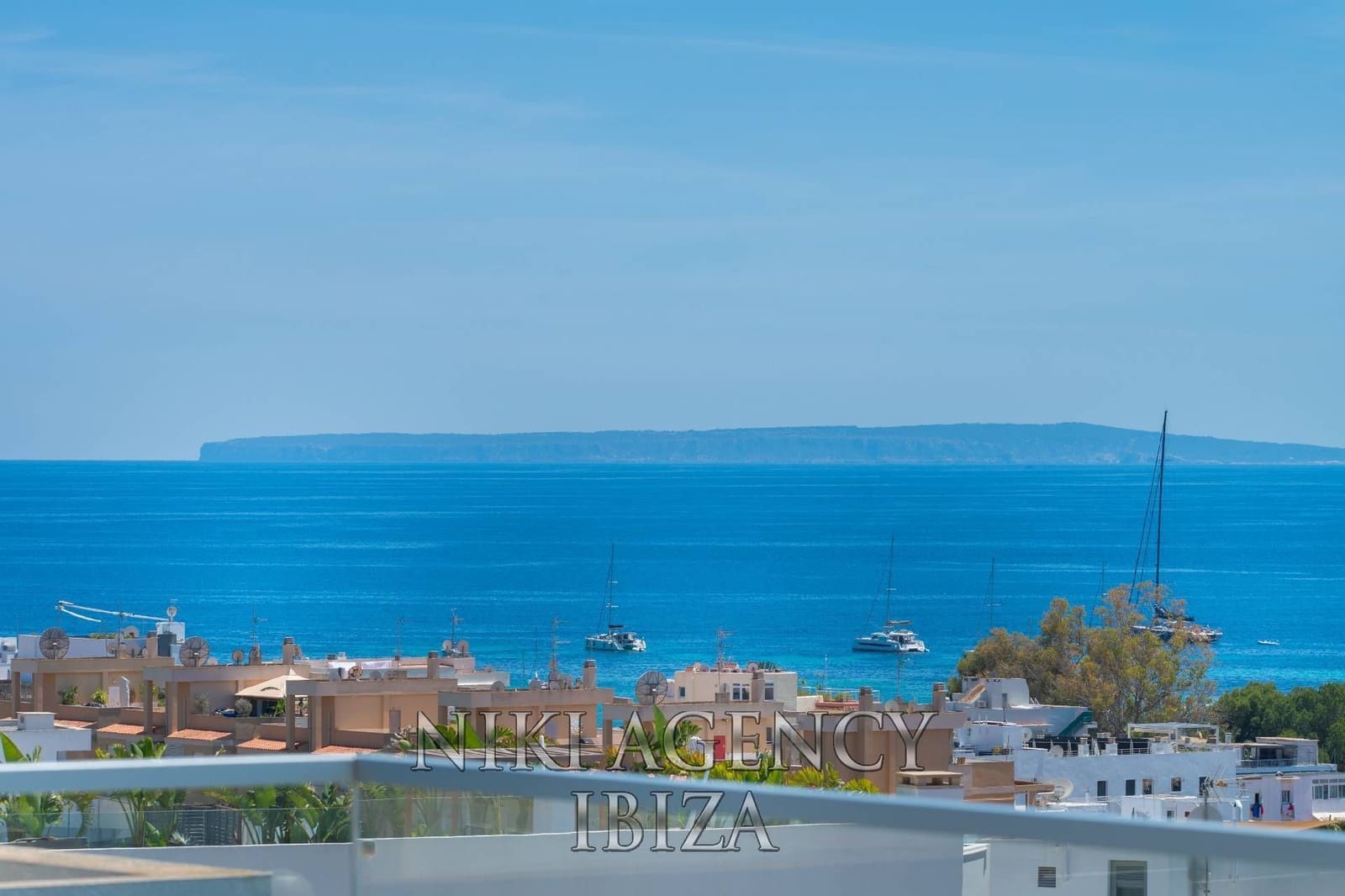 6 slaapkamer Villa te koop in Talamanca met zwembad garage - € 3.850.000 (Ref: 9986341)
