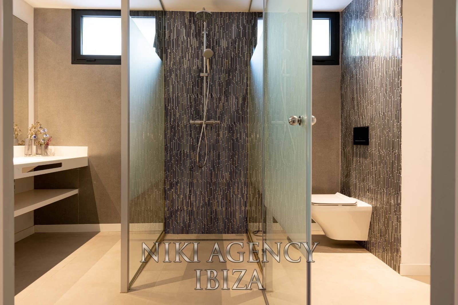 6 slaapkamer Villa te koop in Talamanca met zwembad garage - € 3.850.000 (Ref: 9986341)