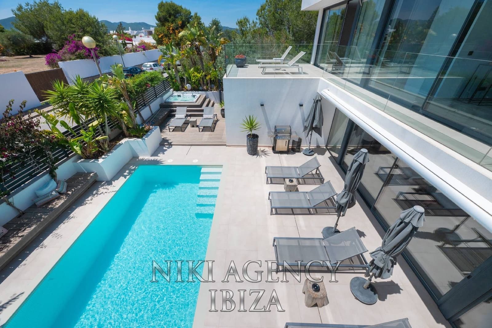 6 slaapkamer Villa te koop in Talamanca met zwembad garage - € 3.850.000 (Ref: 9986341)