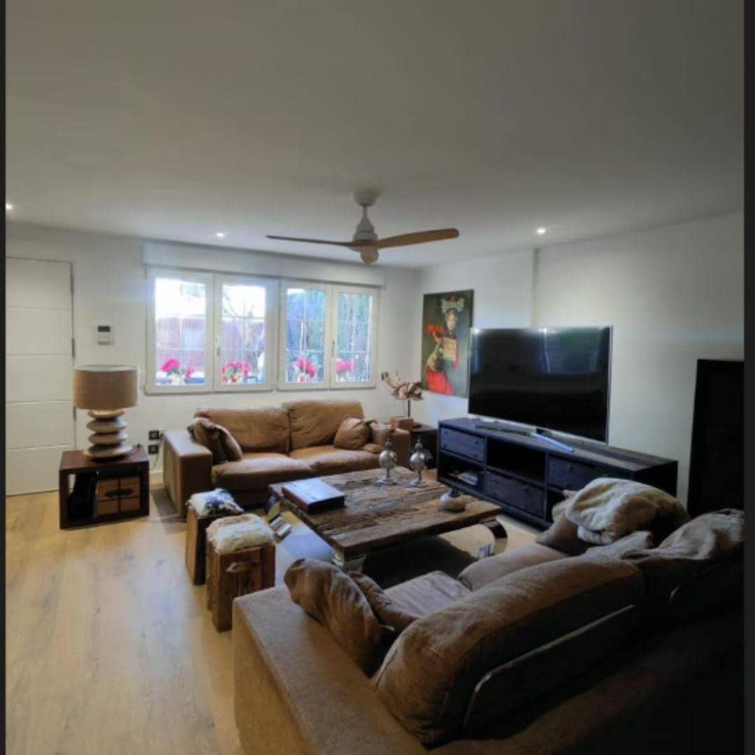 4 soveværelse Rækkehus til salg i Playa de San Juan med swimmingpool garage - € 590.000 (Ref: 8432686)