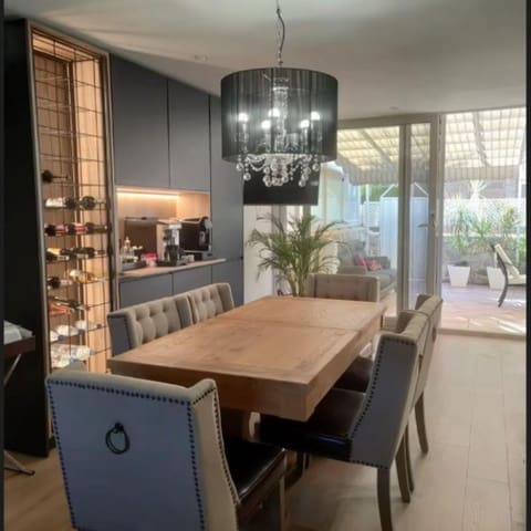 4 quarto Moradia em Banda para venda em Playa de San Juan, Alicante cidade com piscina garagem - 590 000 € (Ref: 8432686)