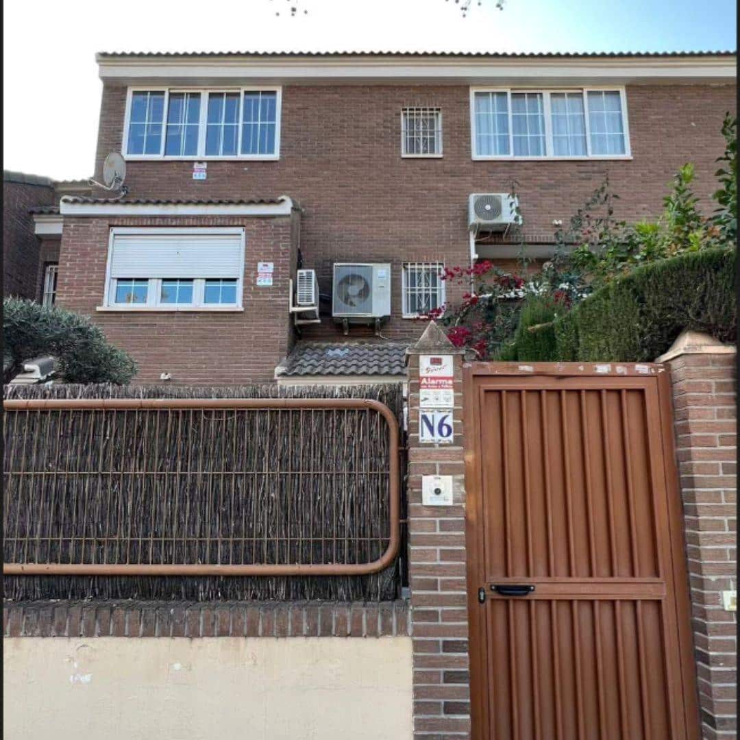 4 soveværelse Rækkehus til salg i Playa de San Juan med swimmingpool garage - € 590.000 (Ref: 8432686)