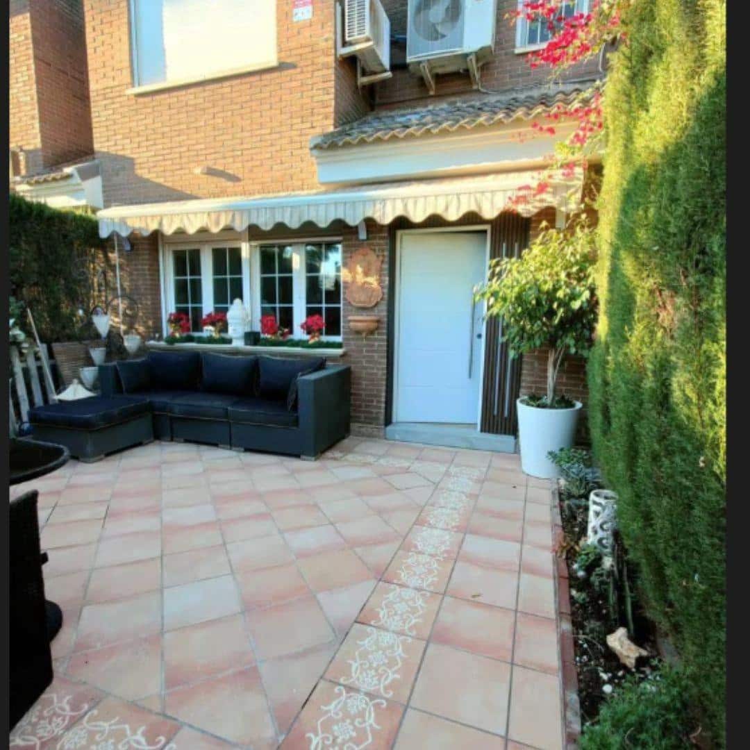 4 soveværelse Rækkehus til salg i Playa de San Juan med swimmingpool garage - € 590.000 (Ref: 8432686)