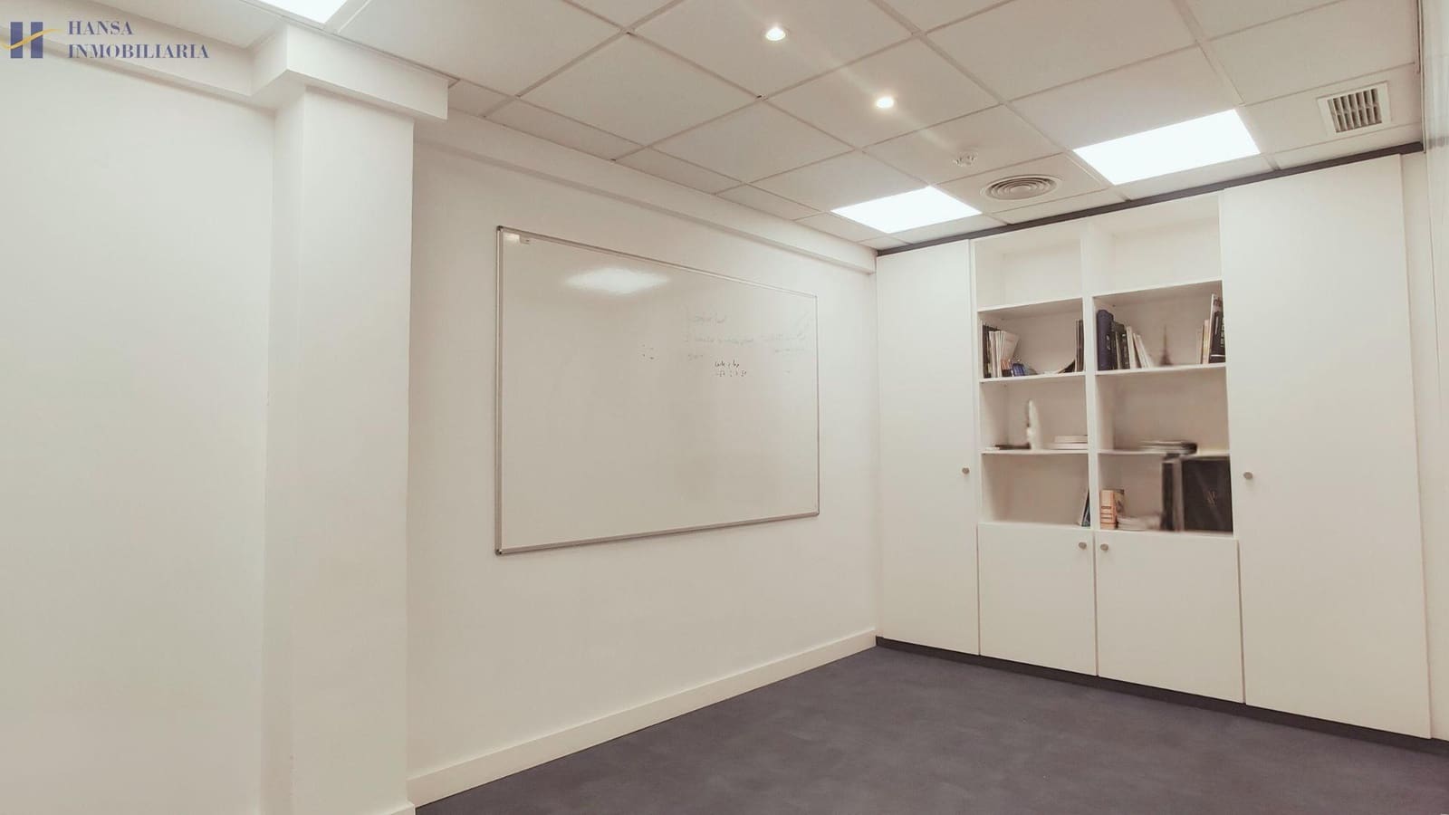 Kontor til salgs i Alicante by med garasje - € 750 000 (Ref: 8902995)