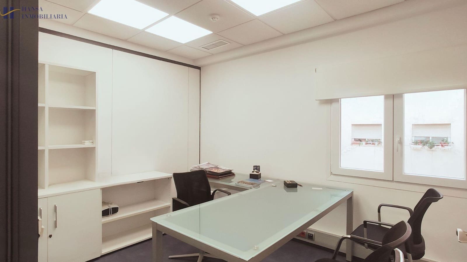 Kontor til salgs i Alicante by med garasje - € 750 000 (Ref: 8902995)