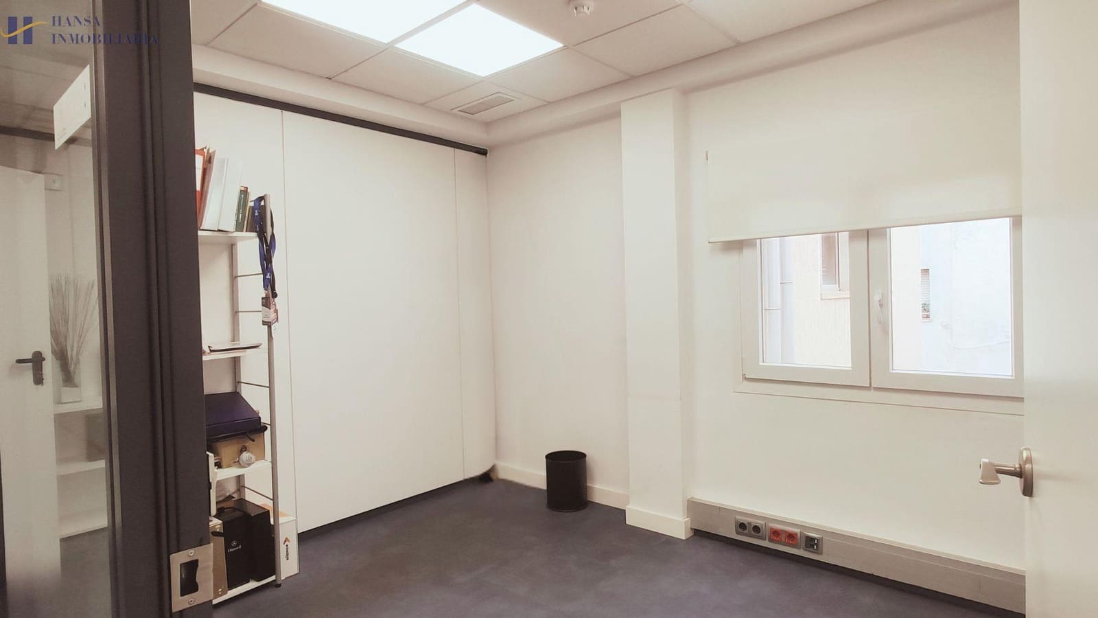 Kontor til salgs i Alicante by med garasje - € 750 000 (Ref: 8902995)