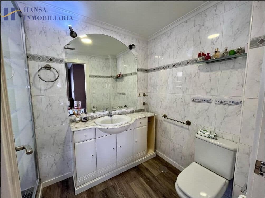 3 soverom Leilighet til salgs i Playa de San Juan med svømmebasseng garasje - € 525 000 (Ref: 8957249)