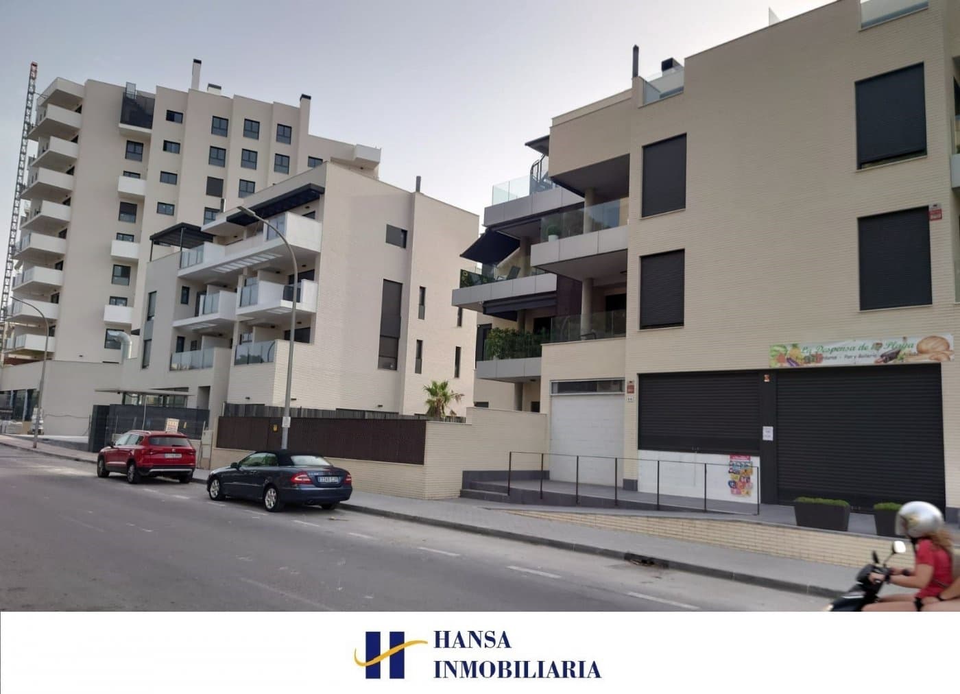 Appartement de 2 chambres à louer à Playa de San Juan avec piscine garage - 1 600 € (Ref: 9431001)