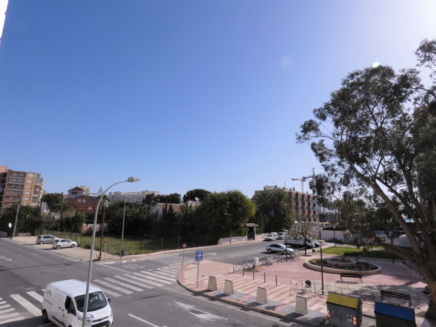 Appartement de 2 chambres à louer à Playa de San Juan avec piscine garage - 1 600 € (Ref: 9431001)