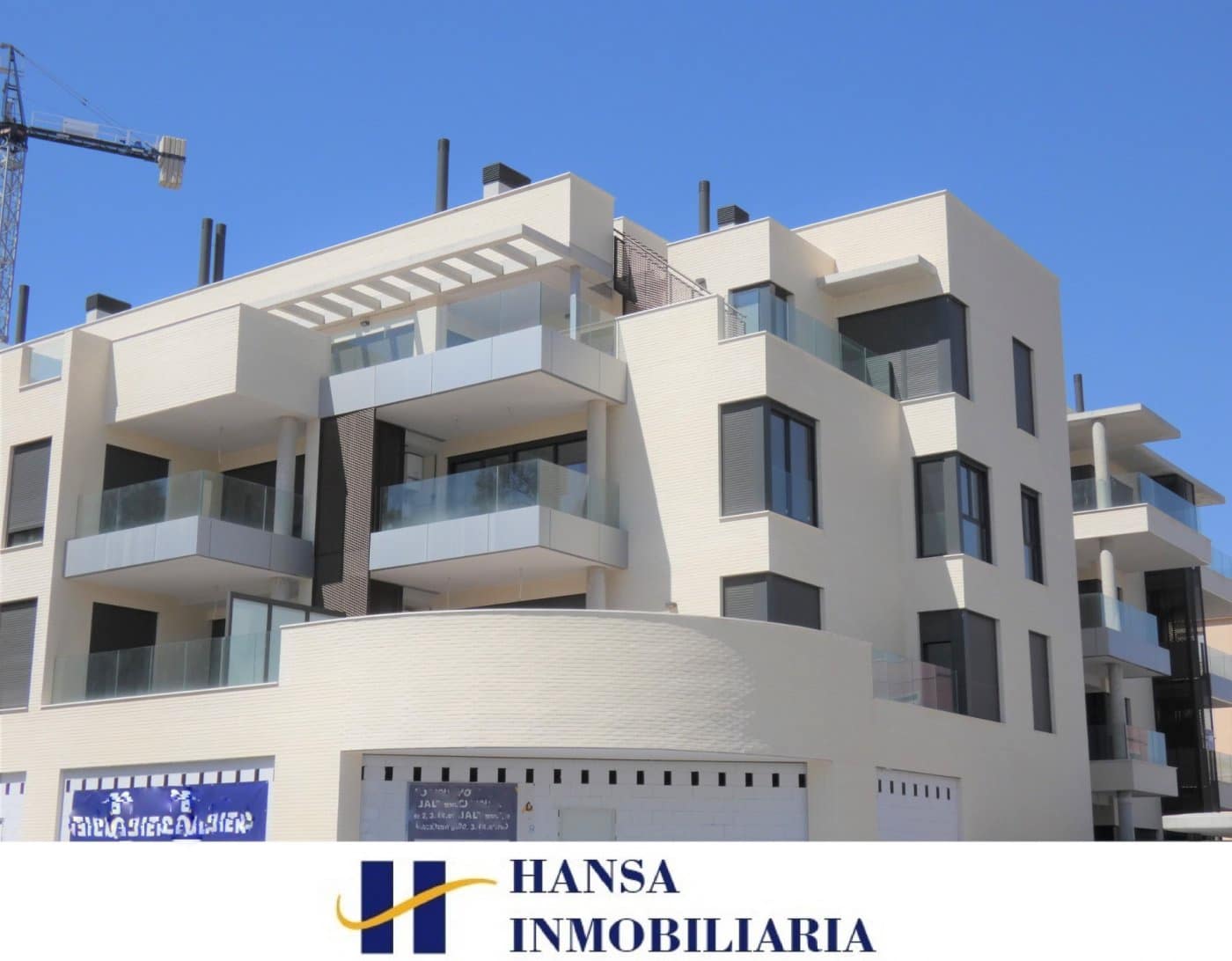 Appartement de 2 chambres à louer à Playa de San Juan avec piscine garage - 1 600 € (Ref: 9431001)