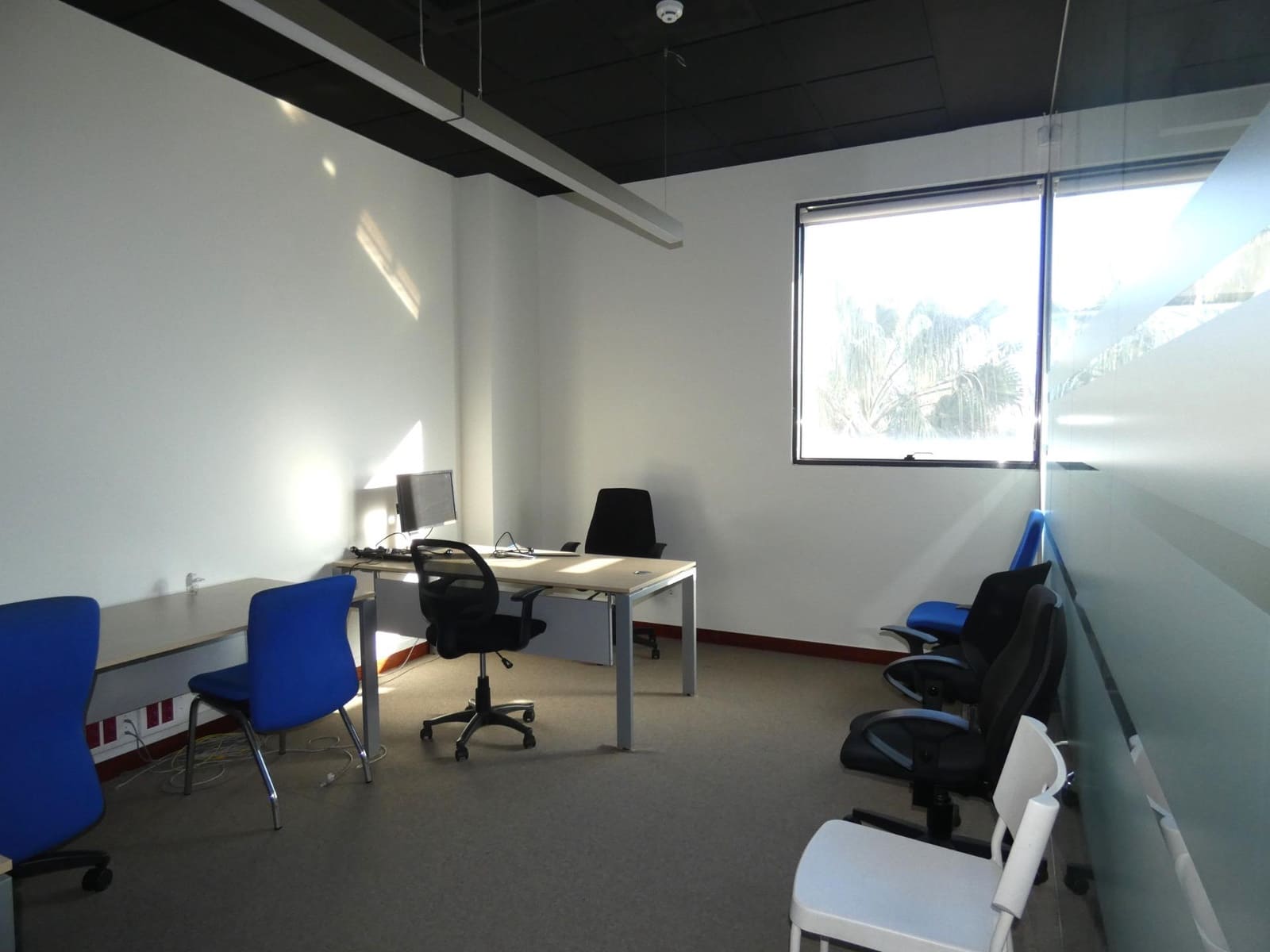 Toimisto vuokrattavana paikassa Playa de San Juan mukana 
autotalli - 2 200 € (Ref: 9440742)