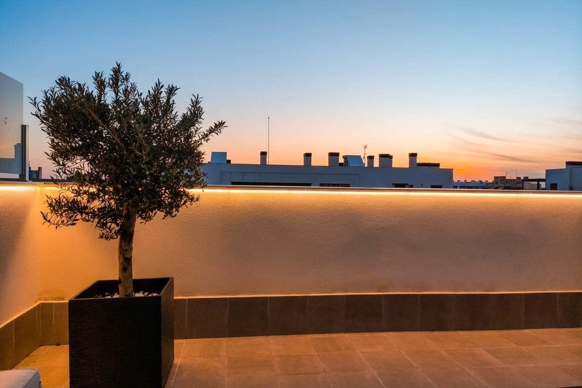 4 soverom Penthouse til salgs i Alicante by med svømmebasseng garasje - € 678 000 (Ref: 9474283)