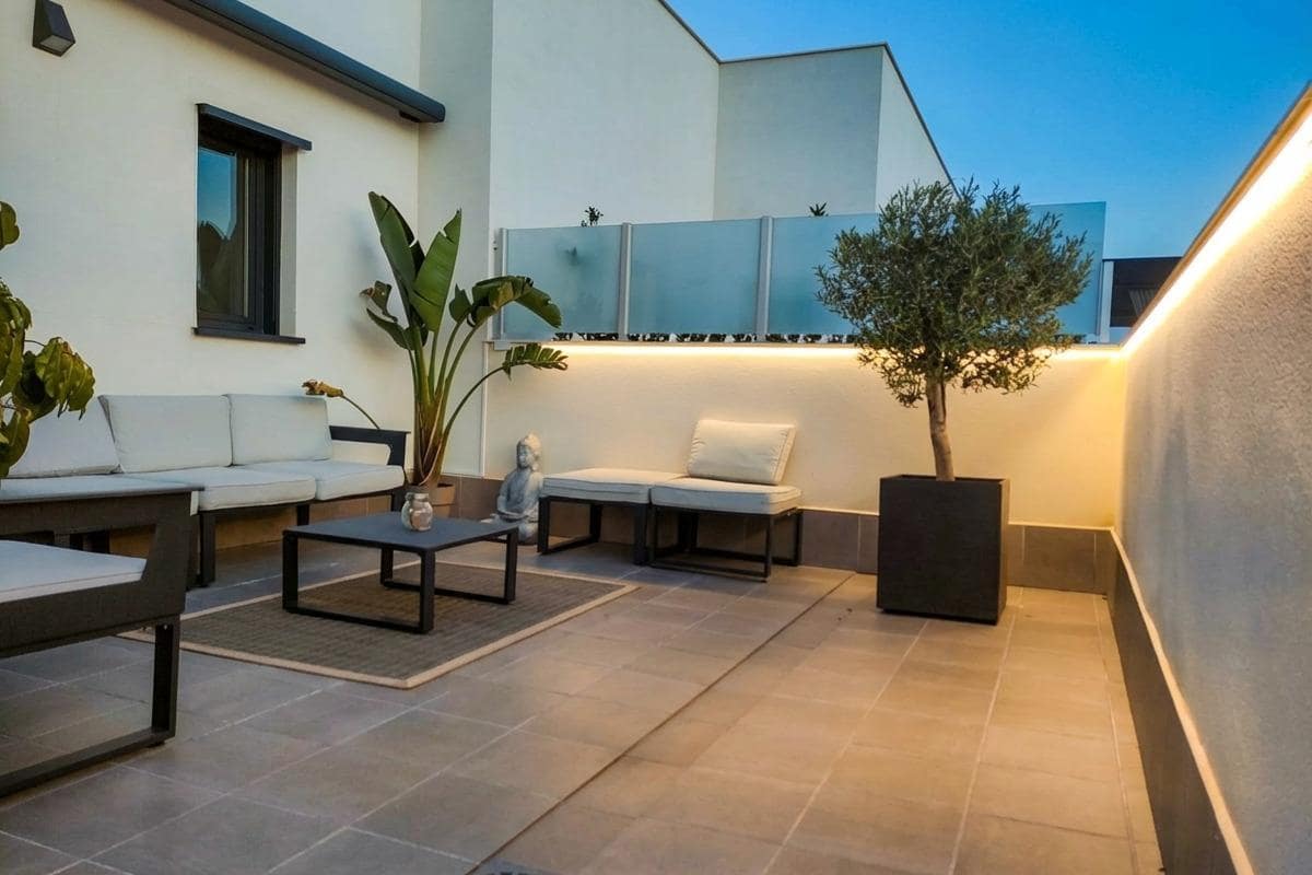 4 soverom Penthouse til salgs i Alicante by med svømmebasseng garasje - € 678 000 (Ref: 9474283)