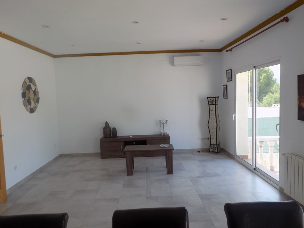 3 quarto Moradia para arrendar em Alcalali / Alcanali com piscina - 850 € (Ref: 10045828)