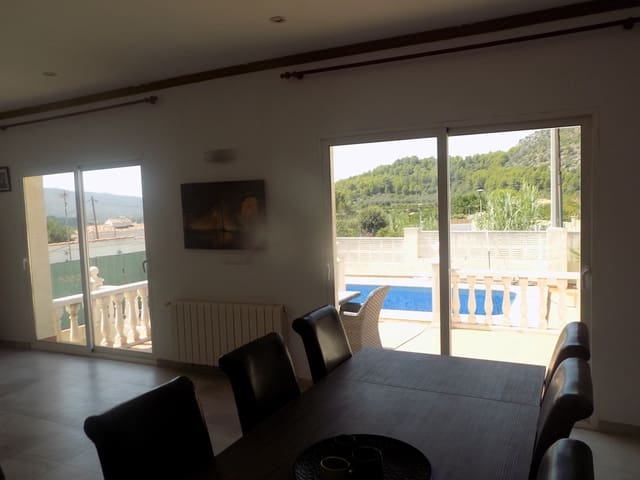 3 quarto Moradia para arrendar em Alcalalí / Alcanalí com piscina - 850 € (Ref: 10045828)
