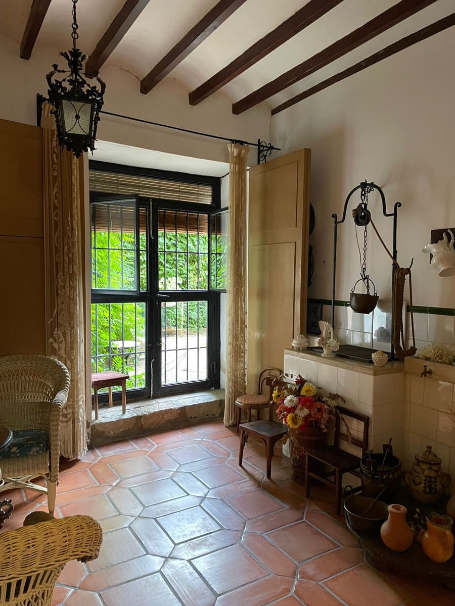 5 bedroom Townhouse for sale in Alcalali / Alcanali - € 450,000 (Ref: 8101718)