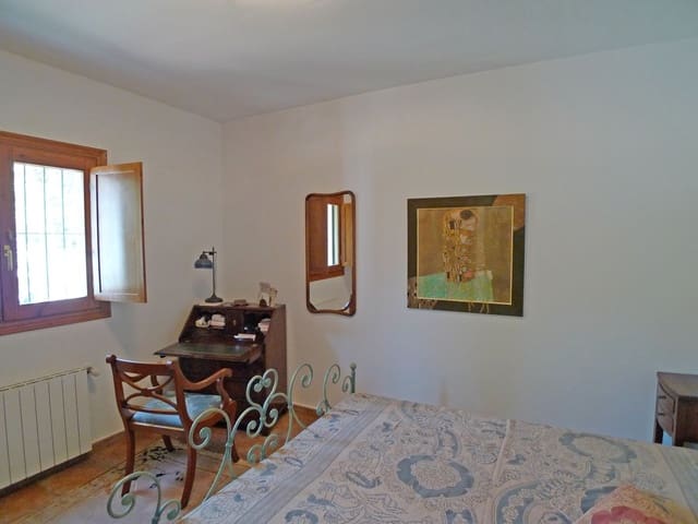 4 bedroom Villa for sale in Llíber - € 600,000 (Ref: 8541139)