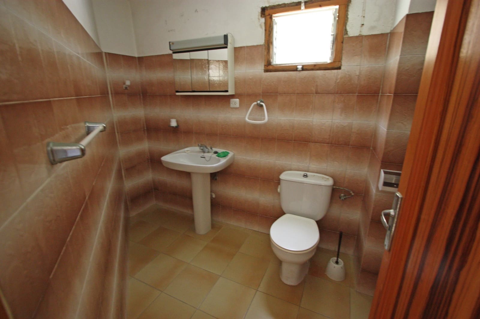 7 slaapkamer Huis te koop in Orba - € 130.000 (Ref: 8788114)