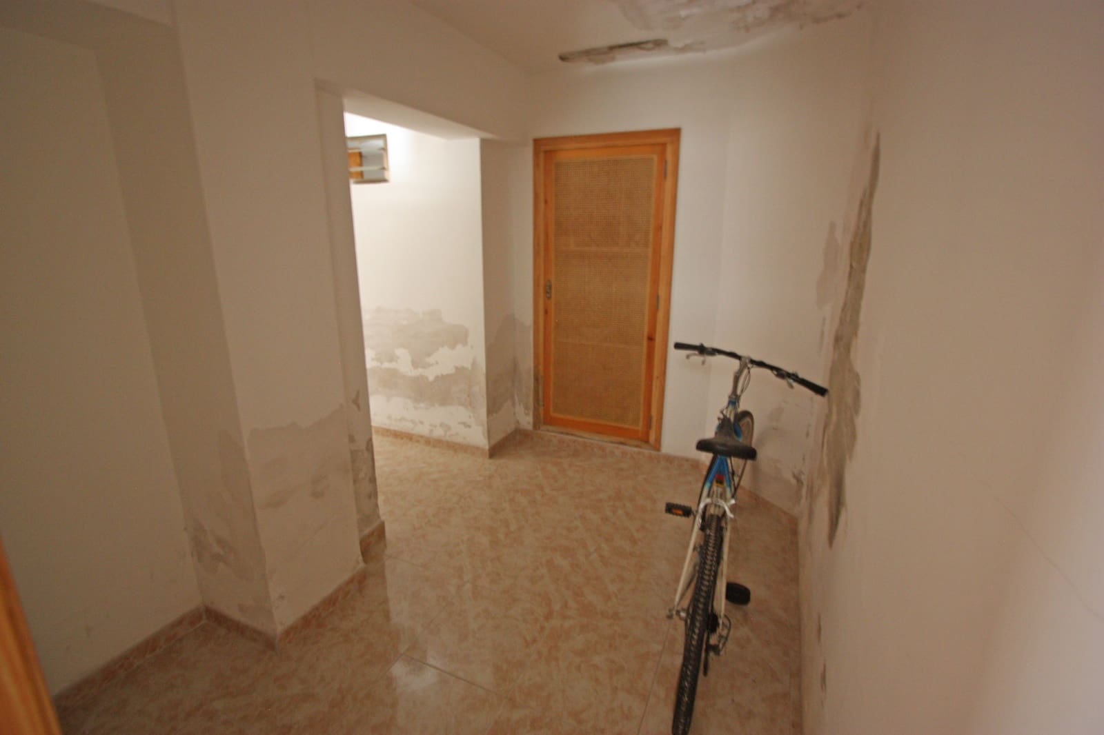 7 slaapkamer Huis te koop in Orba - € 130.000 (Ref: 8788114)