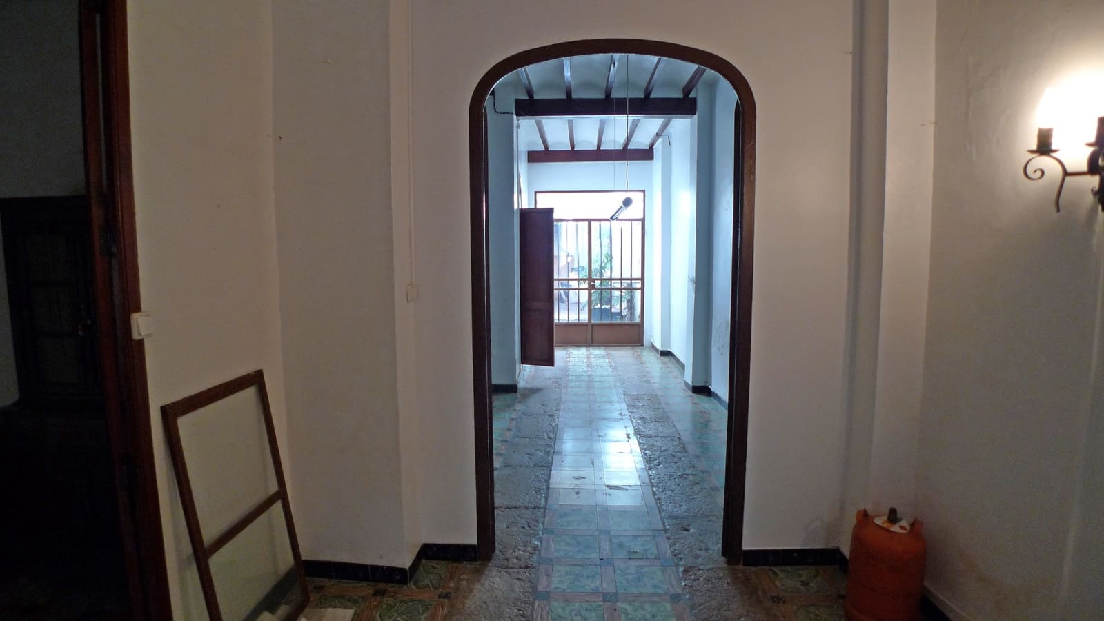 5 bedroom Townhouse for sale in Orba - € 250,000 (Ref: 8788115)