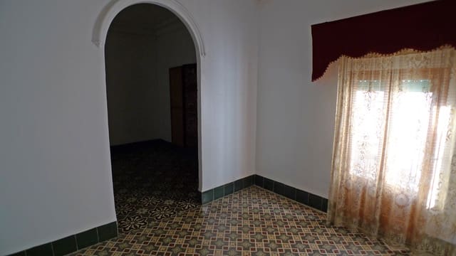 5 bedroom Townhouse for sale in Orba - € 250,000 (Ref: 8788115)