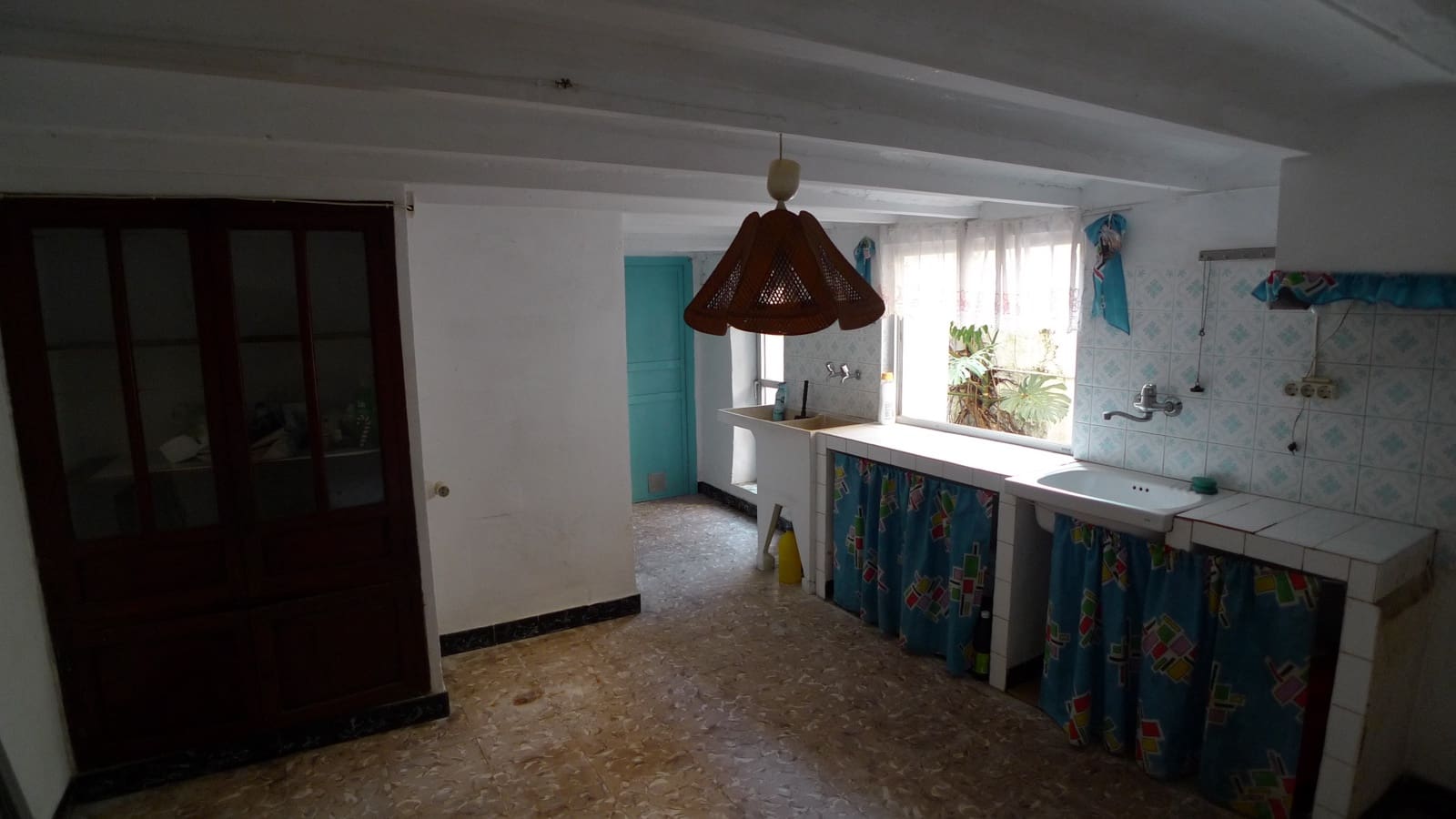 5 bedroom Townhouse for sale in Orba - € 250,000 (Ref: 8788115)