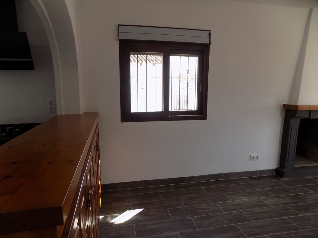 2 bedroom Villa for rent in Alcalali / Alcanali - € 700 (Ref: 9740060)