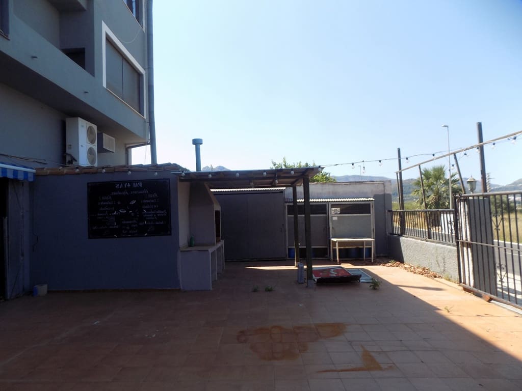 Restaurant/Bar til salgs i Tormos - € 240 000 (Ref: 9950417)