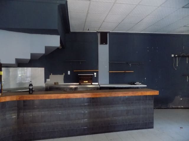 Restaurant/Bar à vendre à Tormos - 240 000 € (Ref: 9950417)
