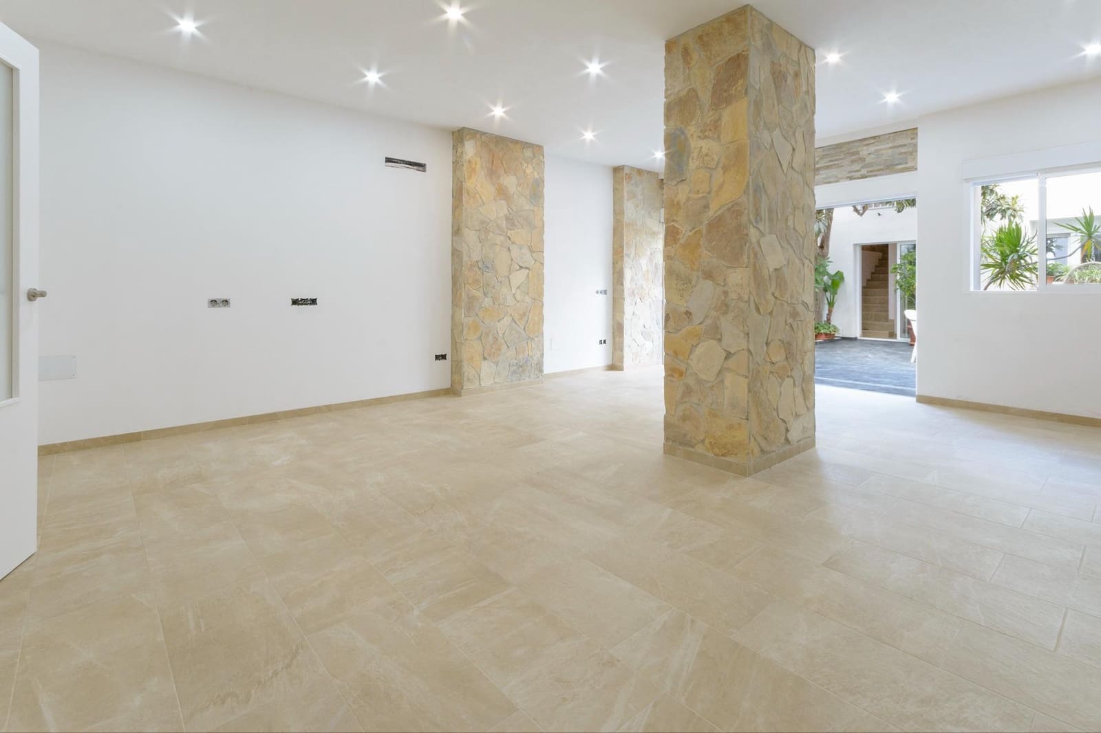 6 slaapkamer Huis te koop in Tavernes de la Valldigna - € 210.000 (Ref: 10009214)