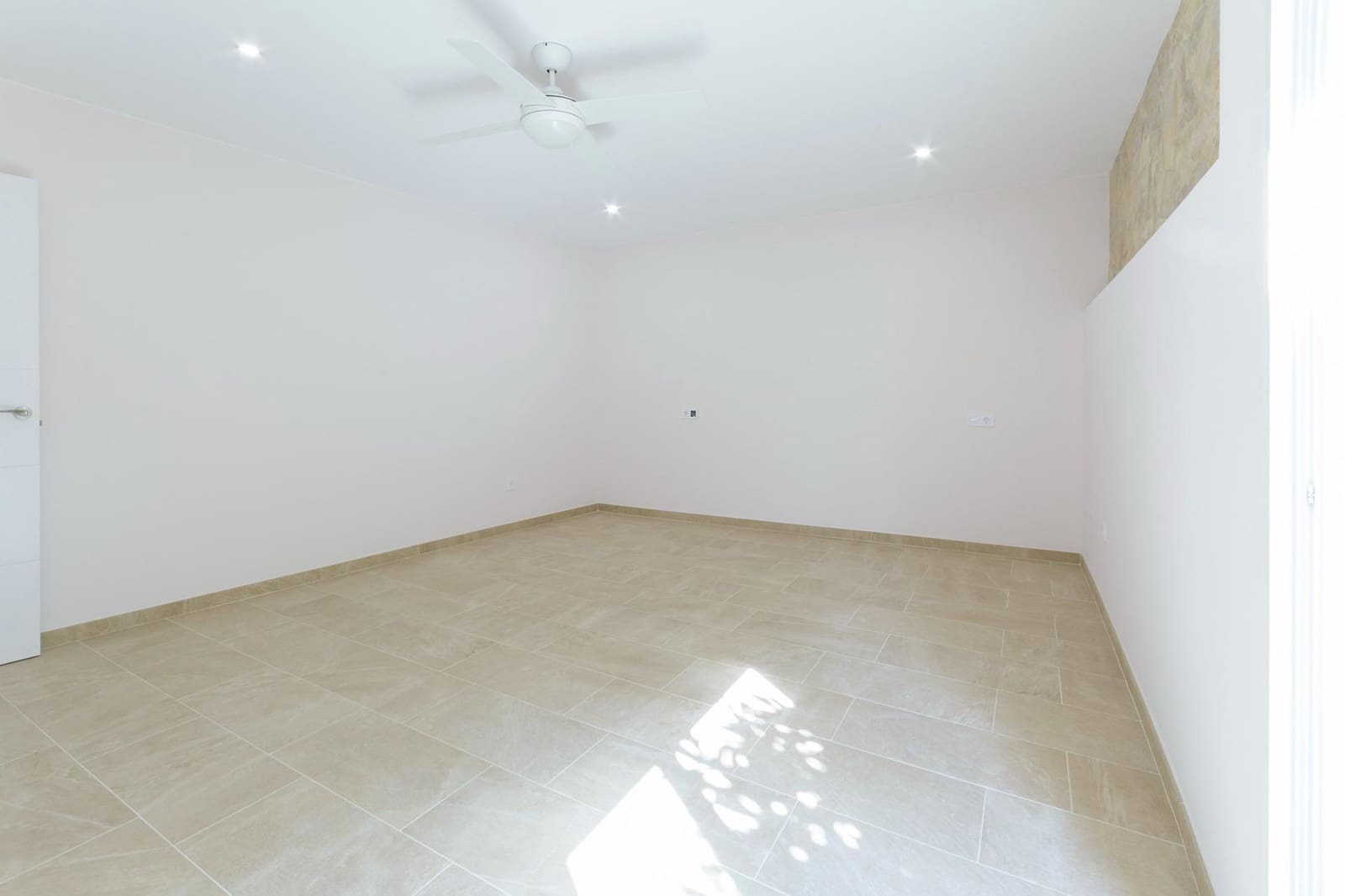 6 slaapkamer Huis te koop in Tavernes de la Valldigna - € 210.000 (Ref: 10009214)
