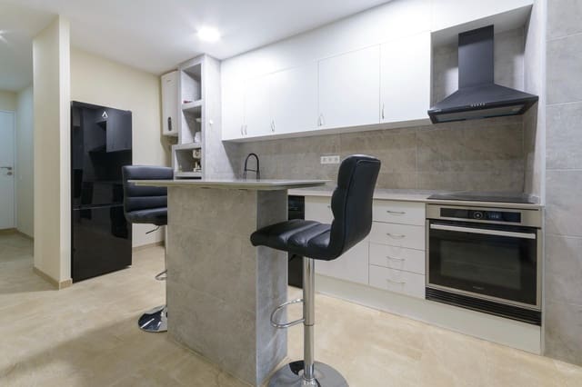 6 bedroom Townhouse for sale in Tavernes de la Valldigna - € 210,000 (Ref: 10009214)