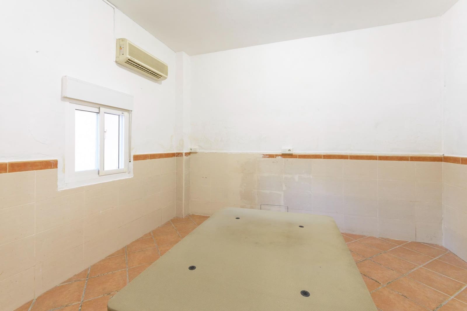 3 bedroom Townhouse for sale in Gandia - € 164,900 (Ref: 10011563)