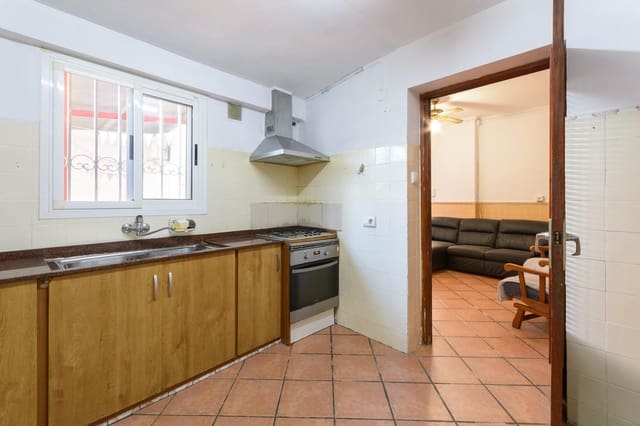 3 bedroom Townhouse for sale in Gandia - € 164,900 (Ref: 10011563)