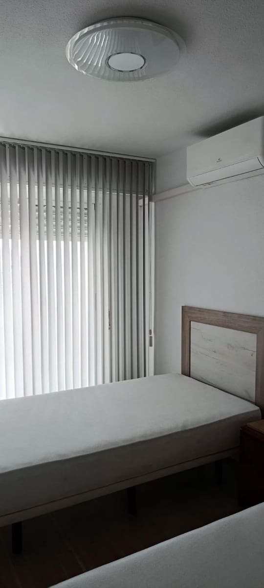 3 makuuhuone Asunto vuokrattavana paikassa Gandia mukana 
autotalli - 950 € (Ref: 10100321)