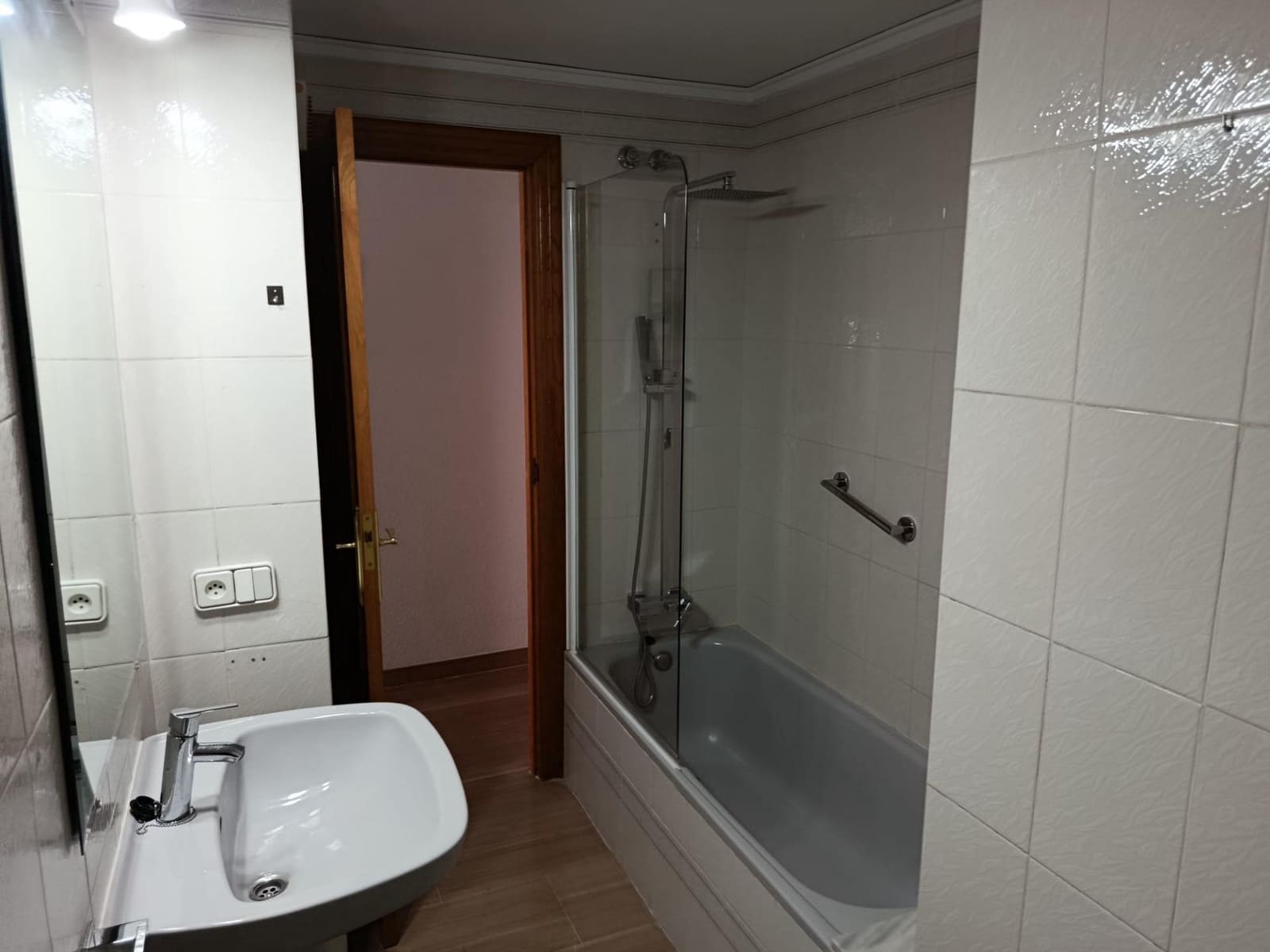3 makuuhuone Asunto vuokrattavana paikassa Gandia mukana 
autotalli - 950 € (Ref: 10100321)