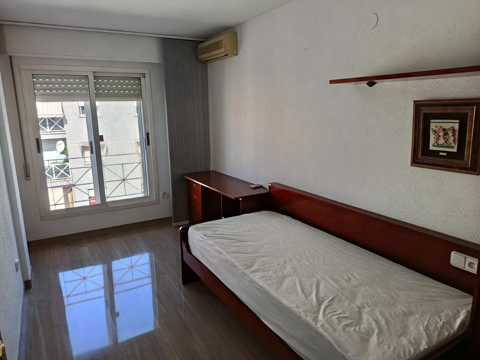 3 makuuhuone Asunto vuokrattavana paikassa Gandia mukana 
autotalli - 950 € (Ref: 10100321)