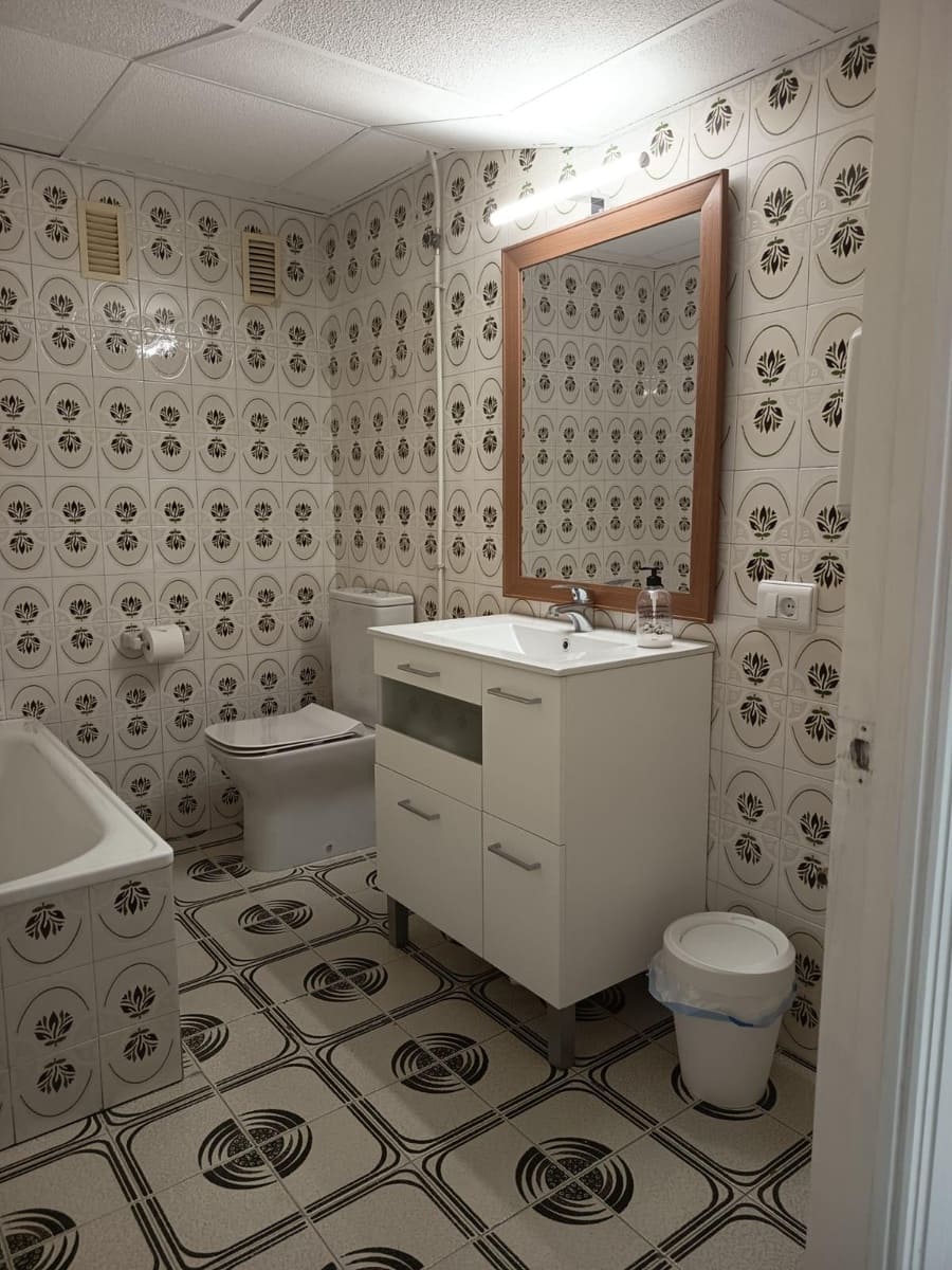 Office for rent in Gandia - € 400 (Ref: 10115775)