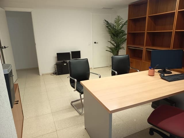 Kantoor te huur in Gandia - € 400 (Ref: 10115775)