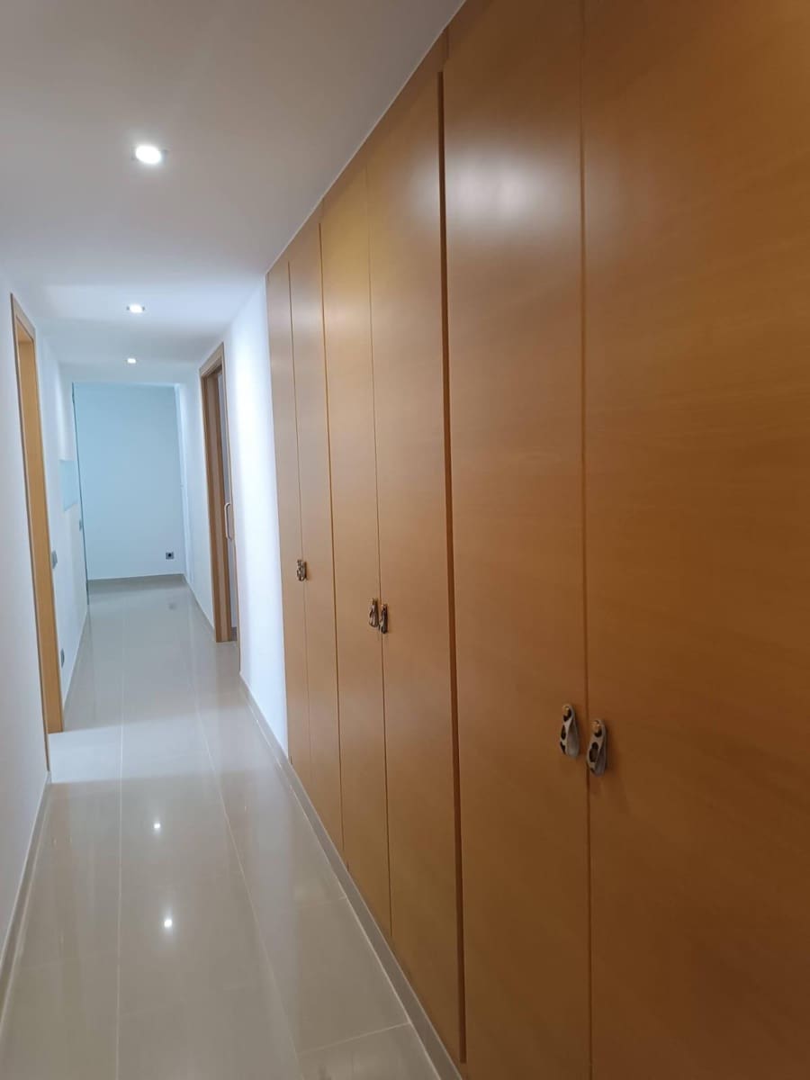 2 quarto Apartamento para arrendar em Gandia - 950 € (Ref: 10120037)
