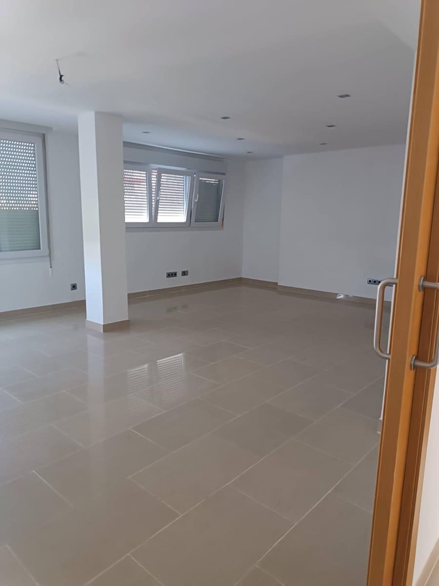 2 quarto Apartamento para arrendar em Gandia - 950 € (Ref: 10120037)